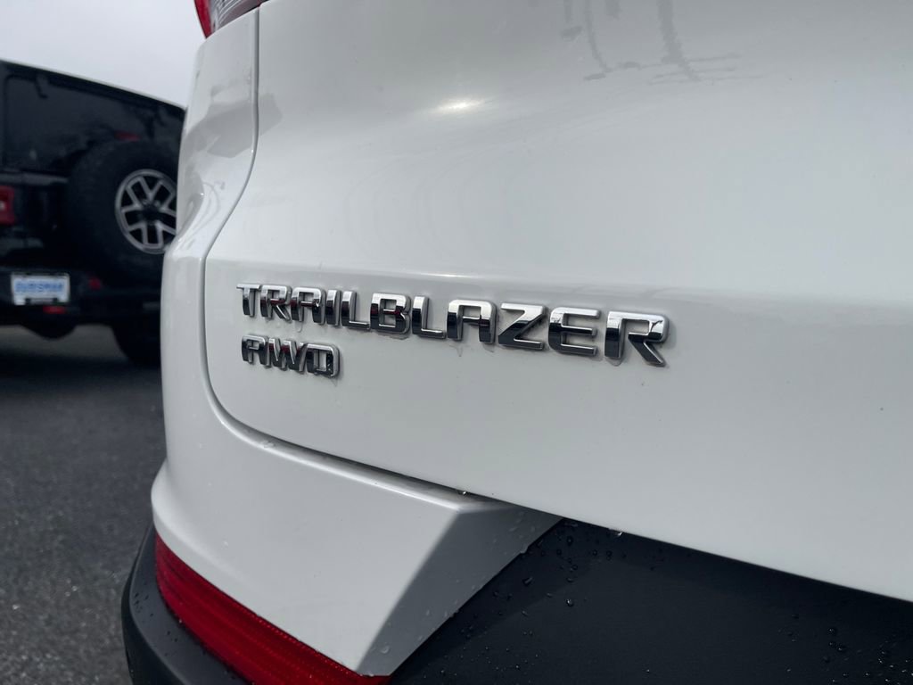Used 2022 Chevrolet TrailBlazer ACTIV w/ Sun and Liftgate Package image 16