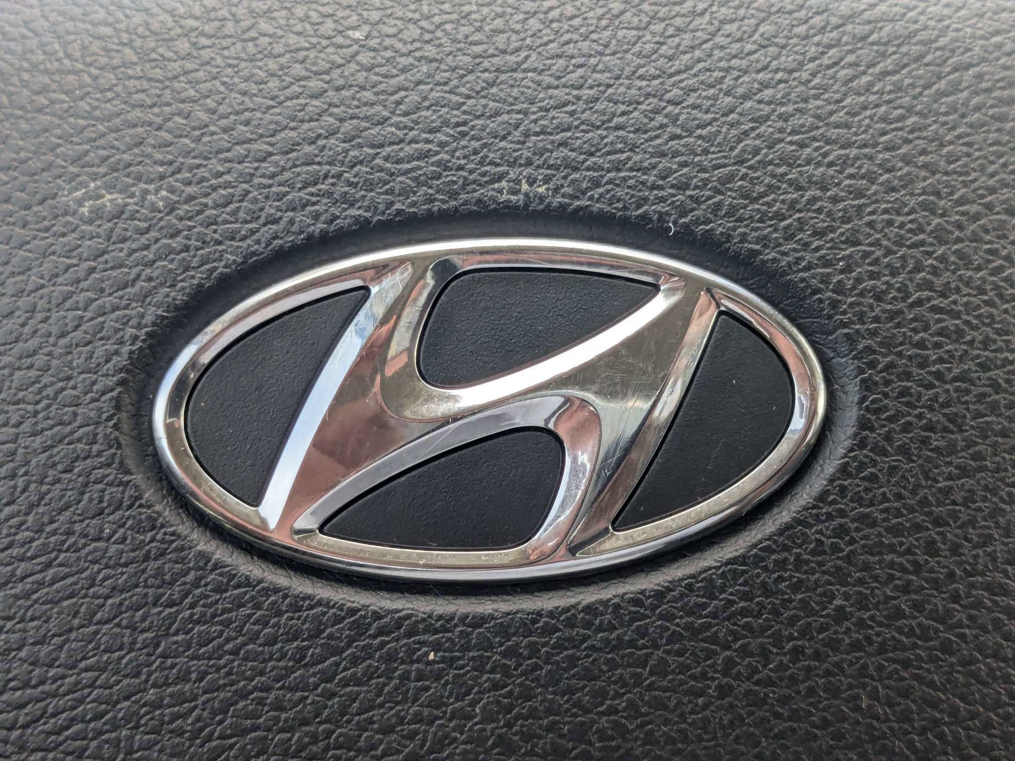 Used 2023 Hyundai Santa Fe SE w/ Cargo Package AWD/4WD image 34