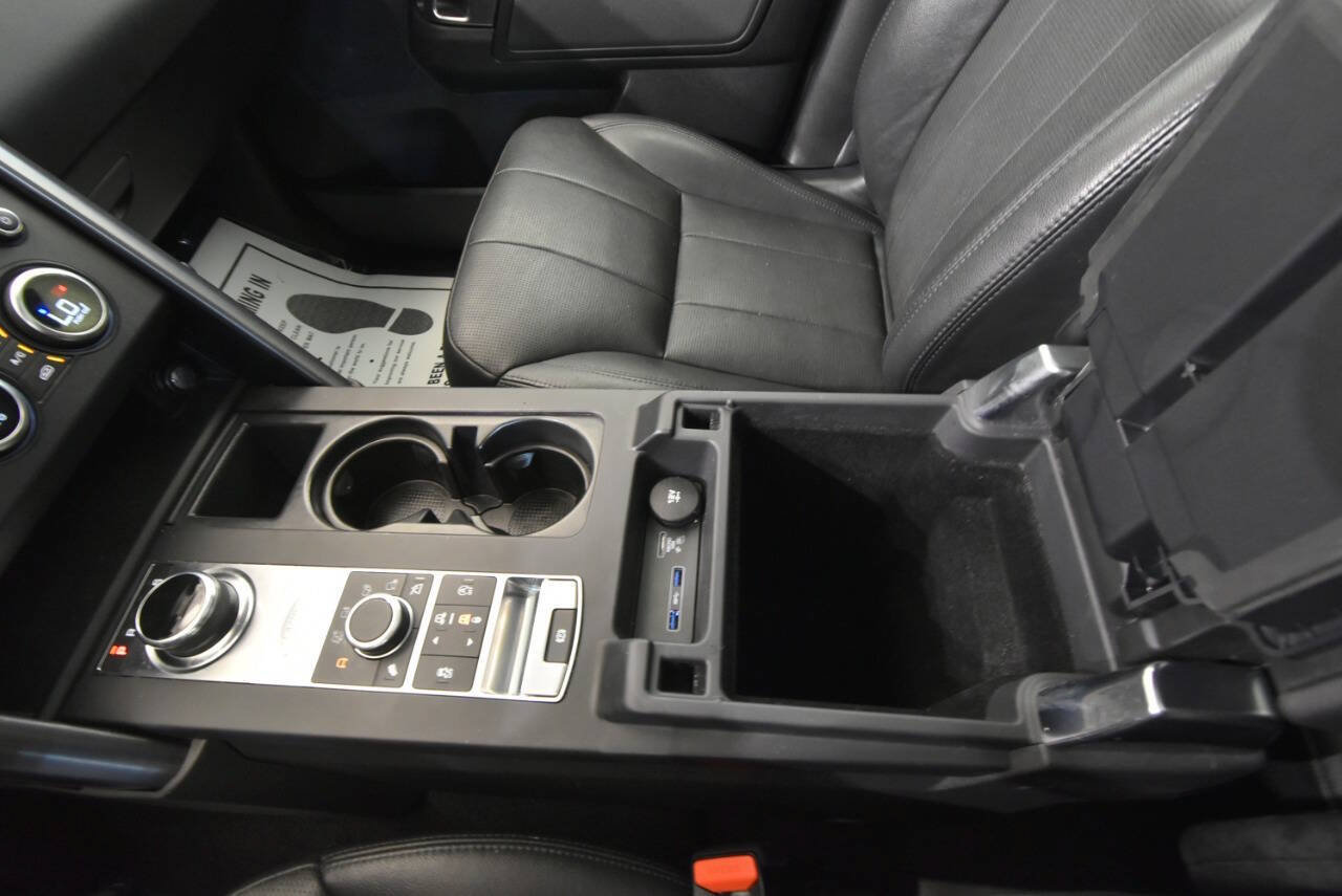 Used 2020 Land Rover Discovery Landmark AWD/4WD image 23