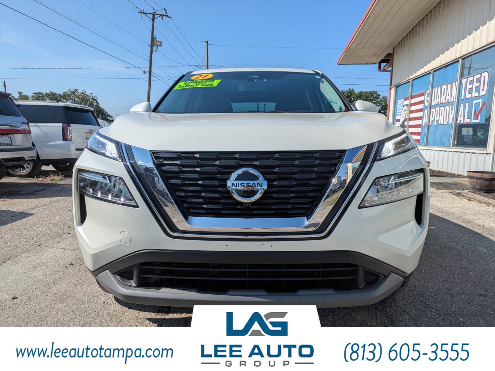 Used 2021 Nissan Rogue SV FWD image 2