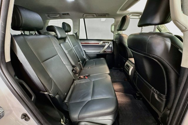 Used 2016 Lexus GX 460 Luxury AWD/4WD image 26