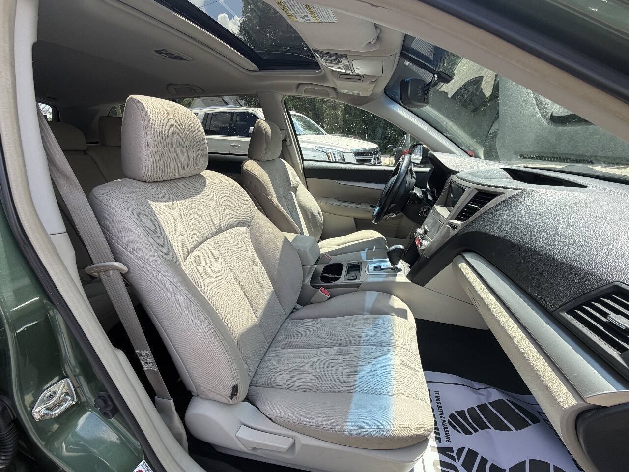 Used 2014 Subaru Outback 2.5i Premium AWD/4WD image 14