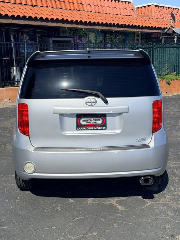 Used 2009 Scion xB FWD image 5