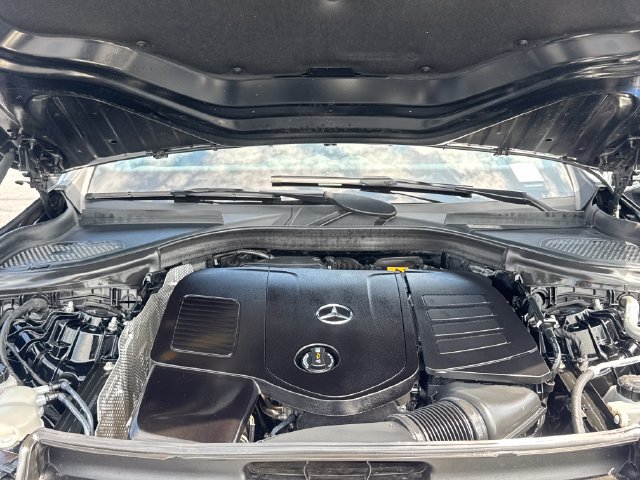 Used 2023 Mercedes-Benz GLC 300 4MATIC image 29