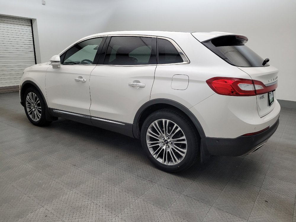 Used 2016 Lincoln MKX Reserve w/ Technology Package AWD/4WD image 3