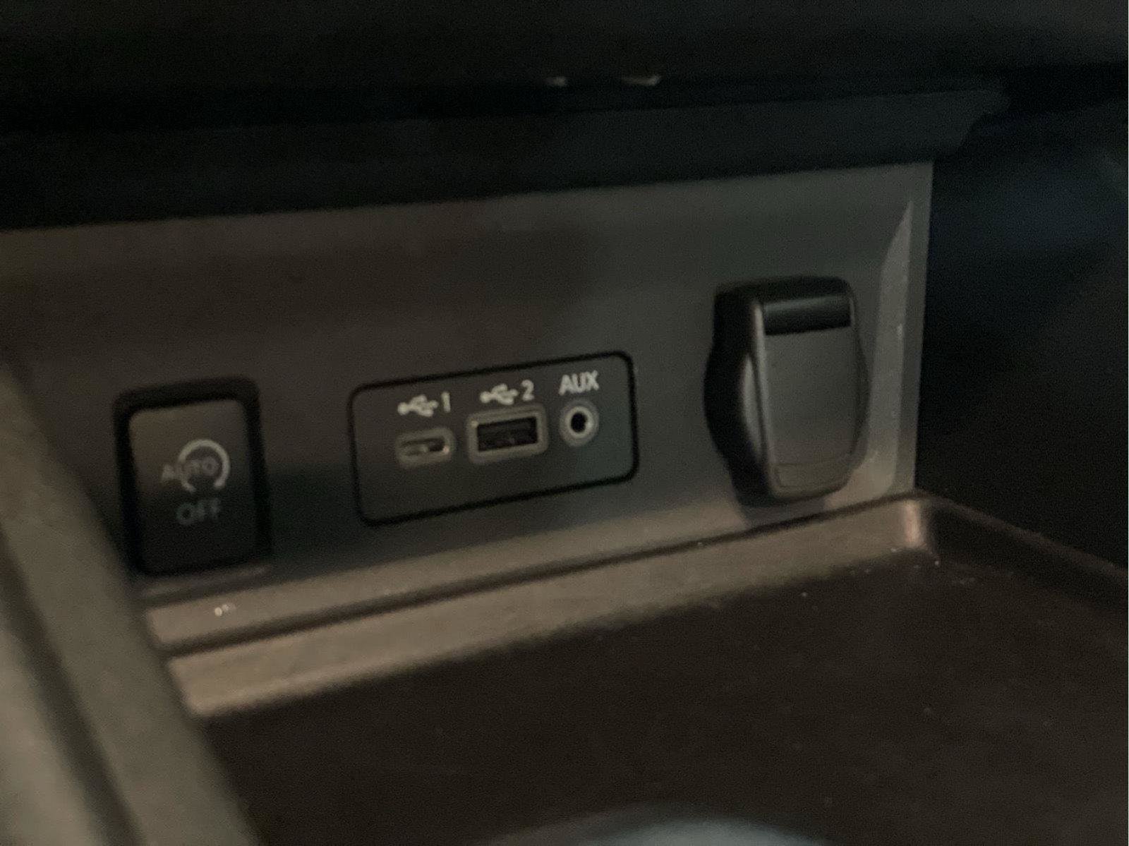 Used 2025 Nissan Sentra SV w/ All-Weather Package FWD image 31