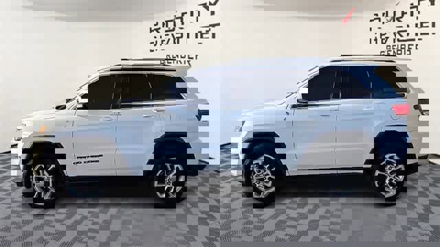 Used 2019 Jeep Grand Cherokee Laredo image 5