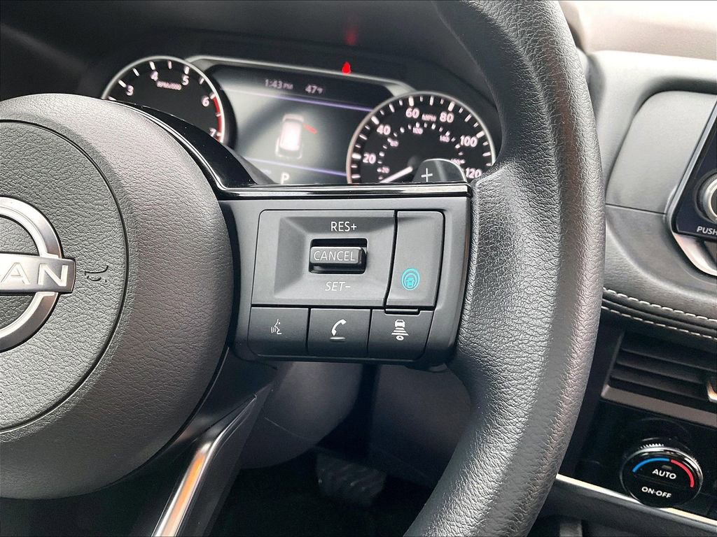 Used 2023 Nissan Rogue SV AWD/4WD image 24