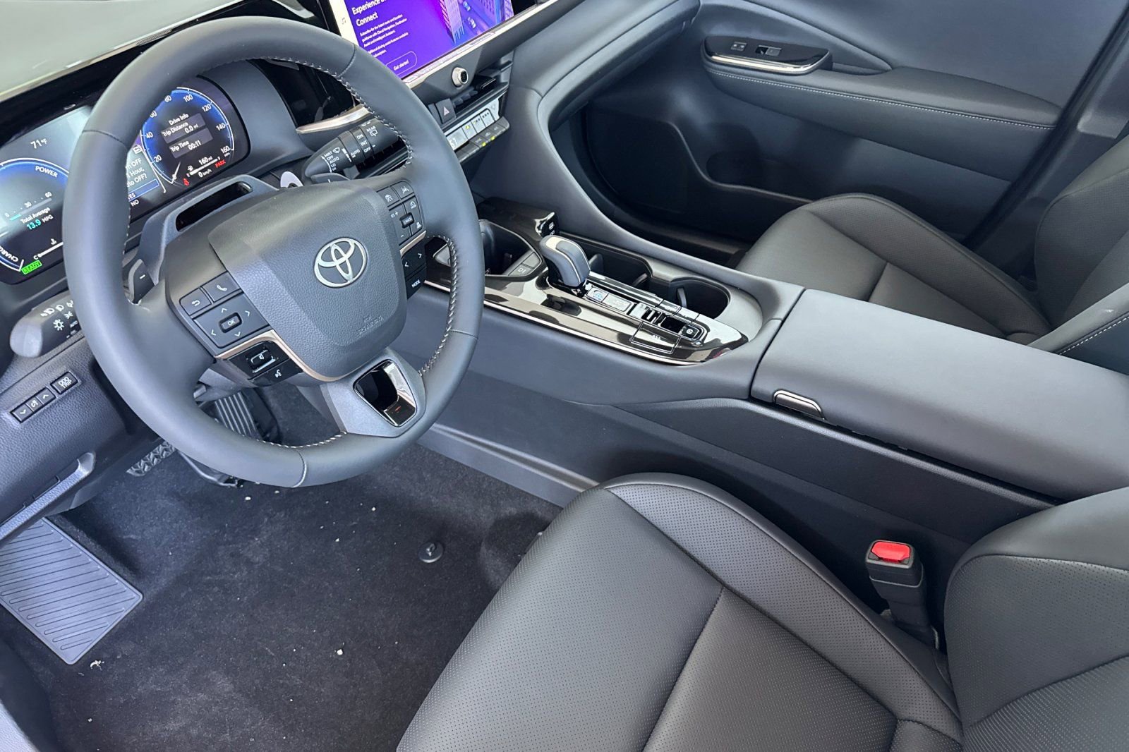 New 2026 Toyota Crown Signia image 12