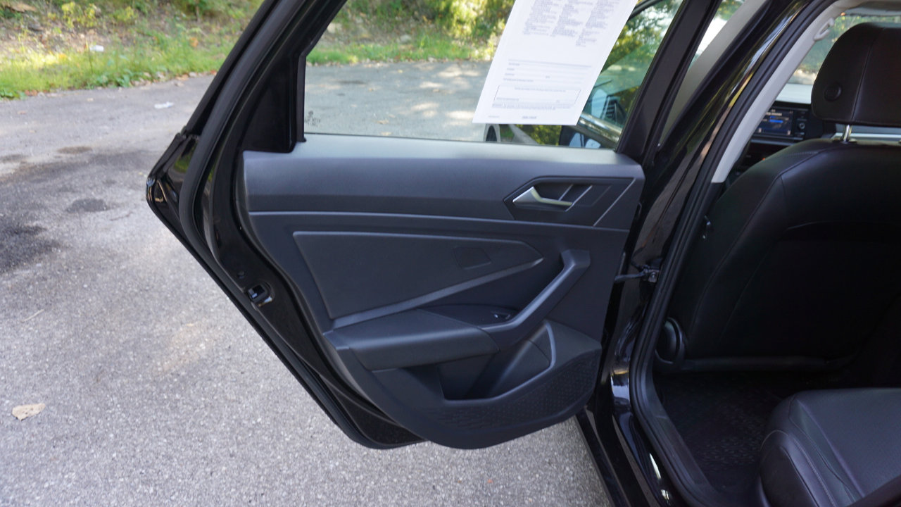 Used 2019 Volkswagen Jetta SE image 26