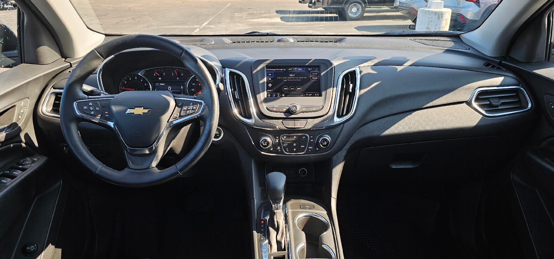 Used 2023 Chevrolet Equinox LT FWD image 12