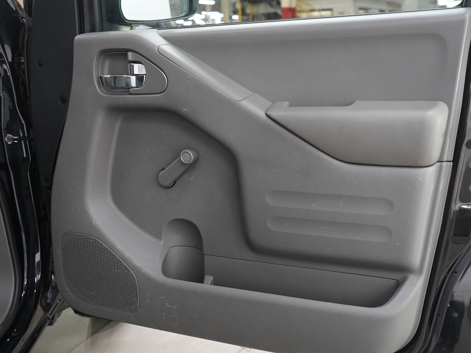 Used 2019 Nissan Frontier S image 12