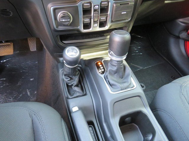 New 2023 Jeep Wrangler Unlimited AWD/4WD image 21