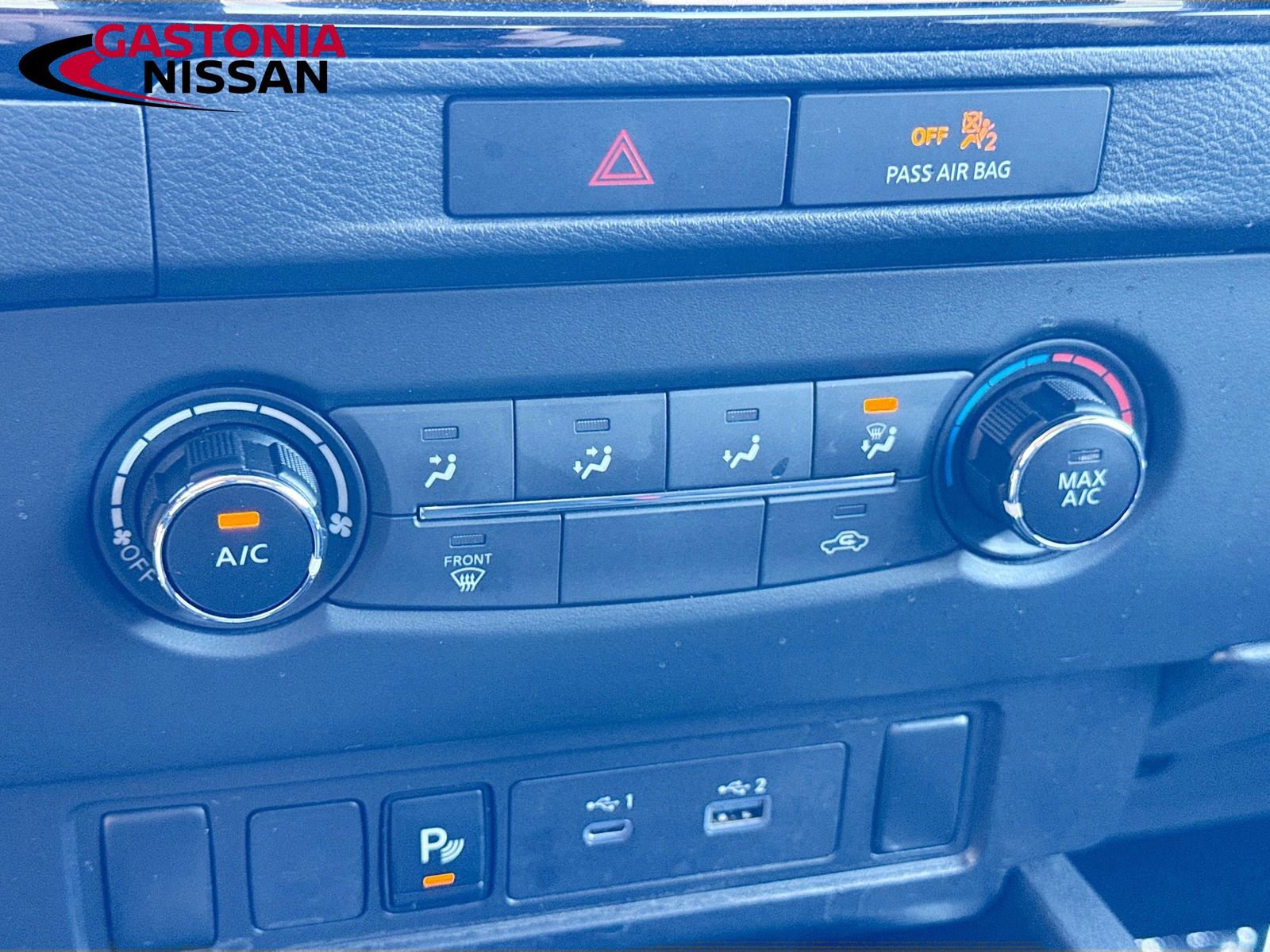 Used 2022 Nissan Frontier SV w/ Technology Package image 19