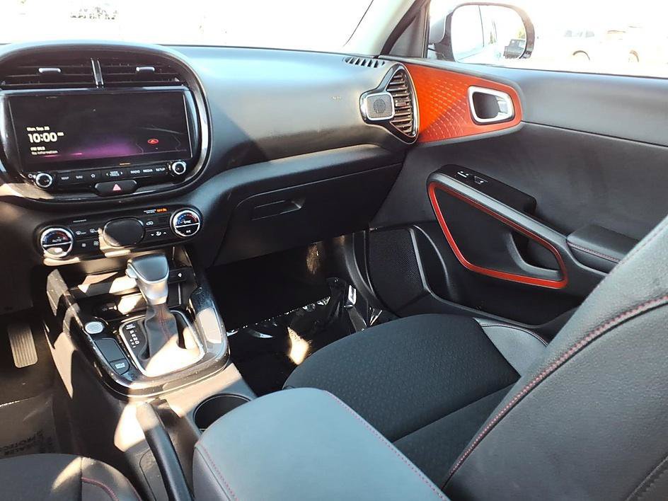 Used 2023 Kia Soul GT-Line FWD image 18