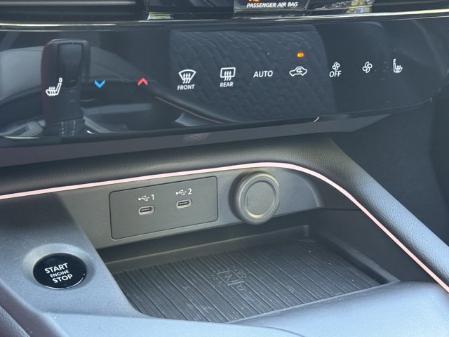 New 2026 Nissan Sentra SV w/ SV Convenience Package FWD image 9