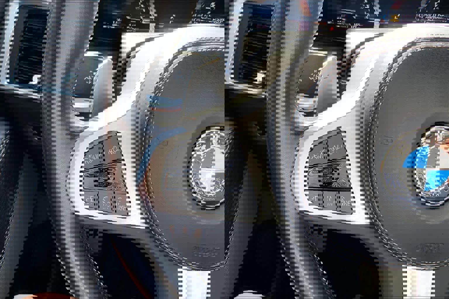 Used 2024 BMW X7 xDrive40i w/ M Sport Package image 23