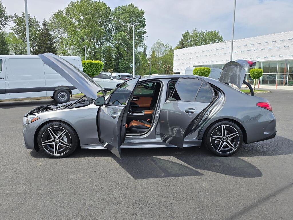 Used 2024 Mercedes-Benz C 300 4MATIC Sedan image 12