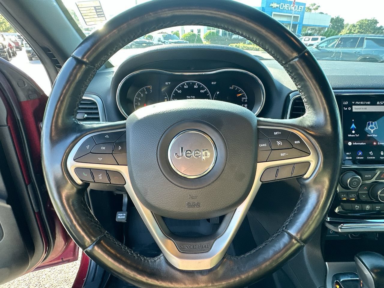 Used 2021 Jeep Grand Cherokee Limited AWD/4WD image 28