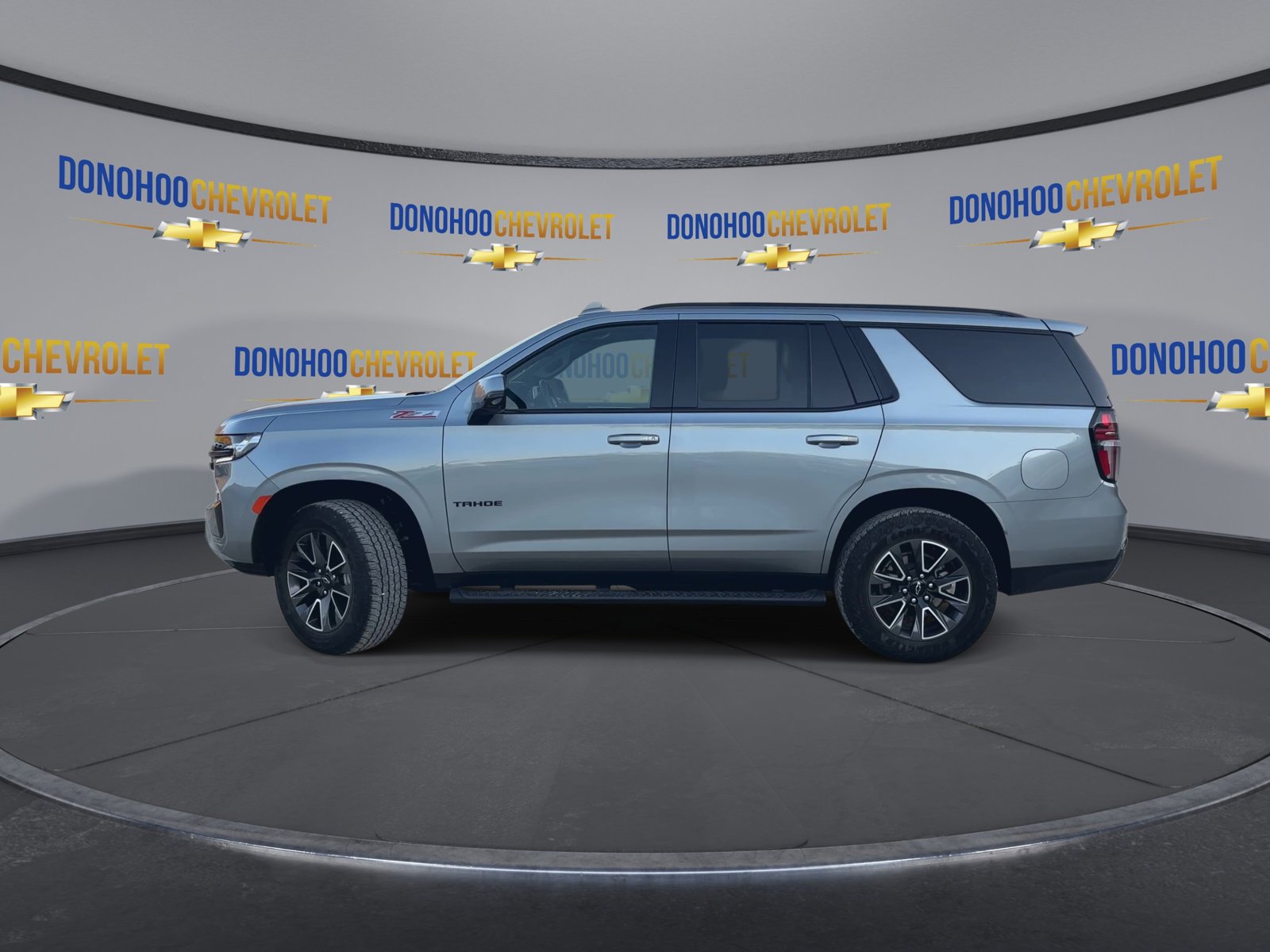 Used 2024 Chevrolet Tahoe Z71 w/ Luxury Package image 8