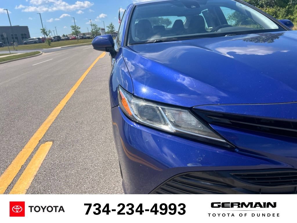 Used 2018 Toyota Camry LE FWD image 13