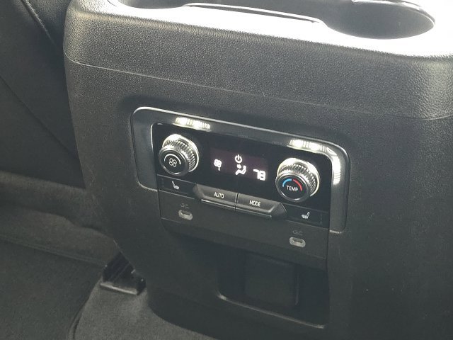 Used 2023 GMC Yukon XL AT4 w/ Technology Package AWD/4WD image 20