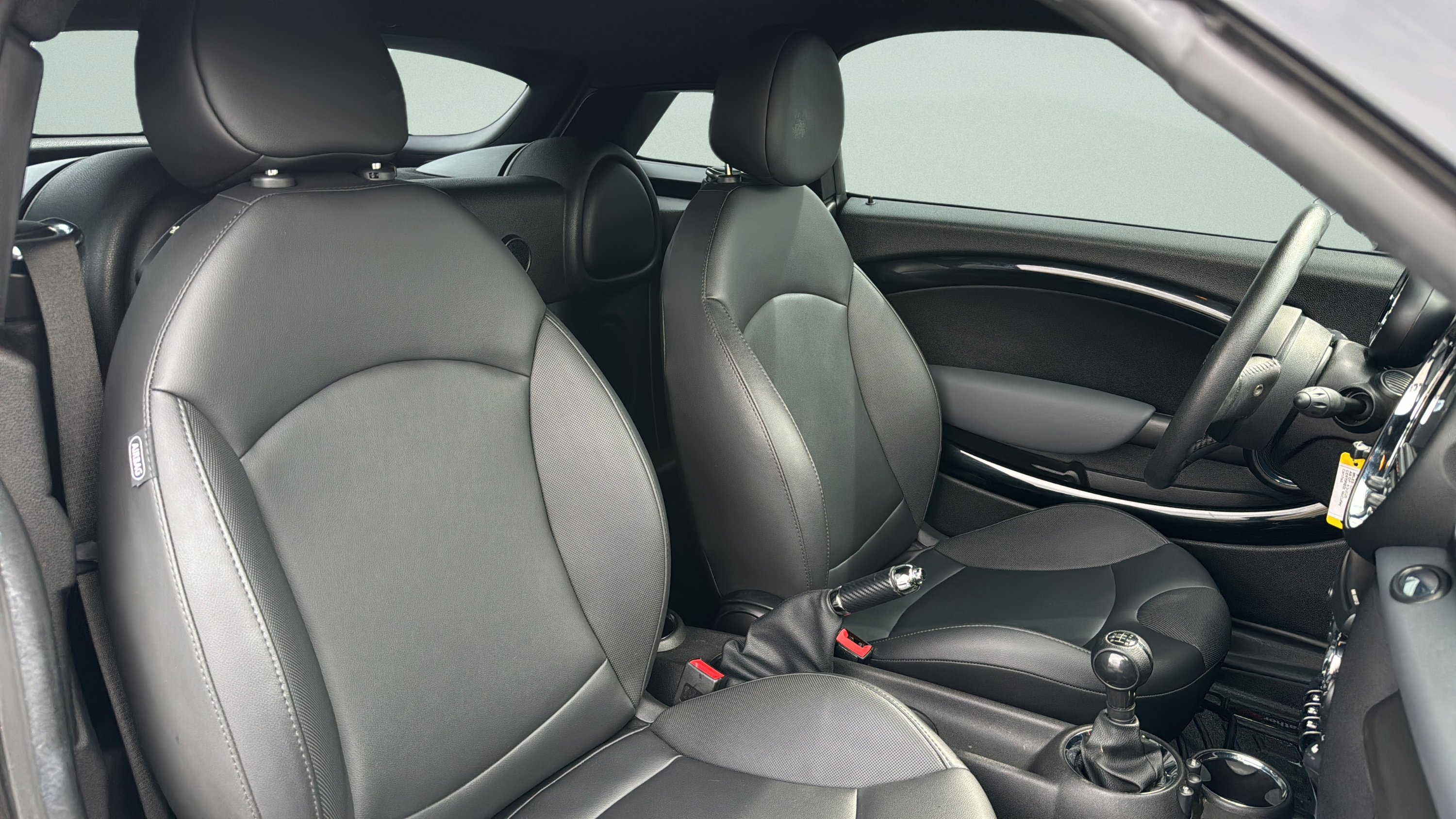 Used 2012 MINI Cooper Coupe S image 22