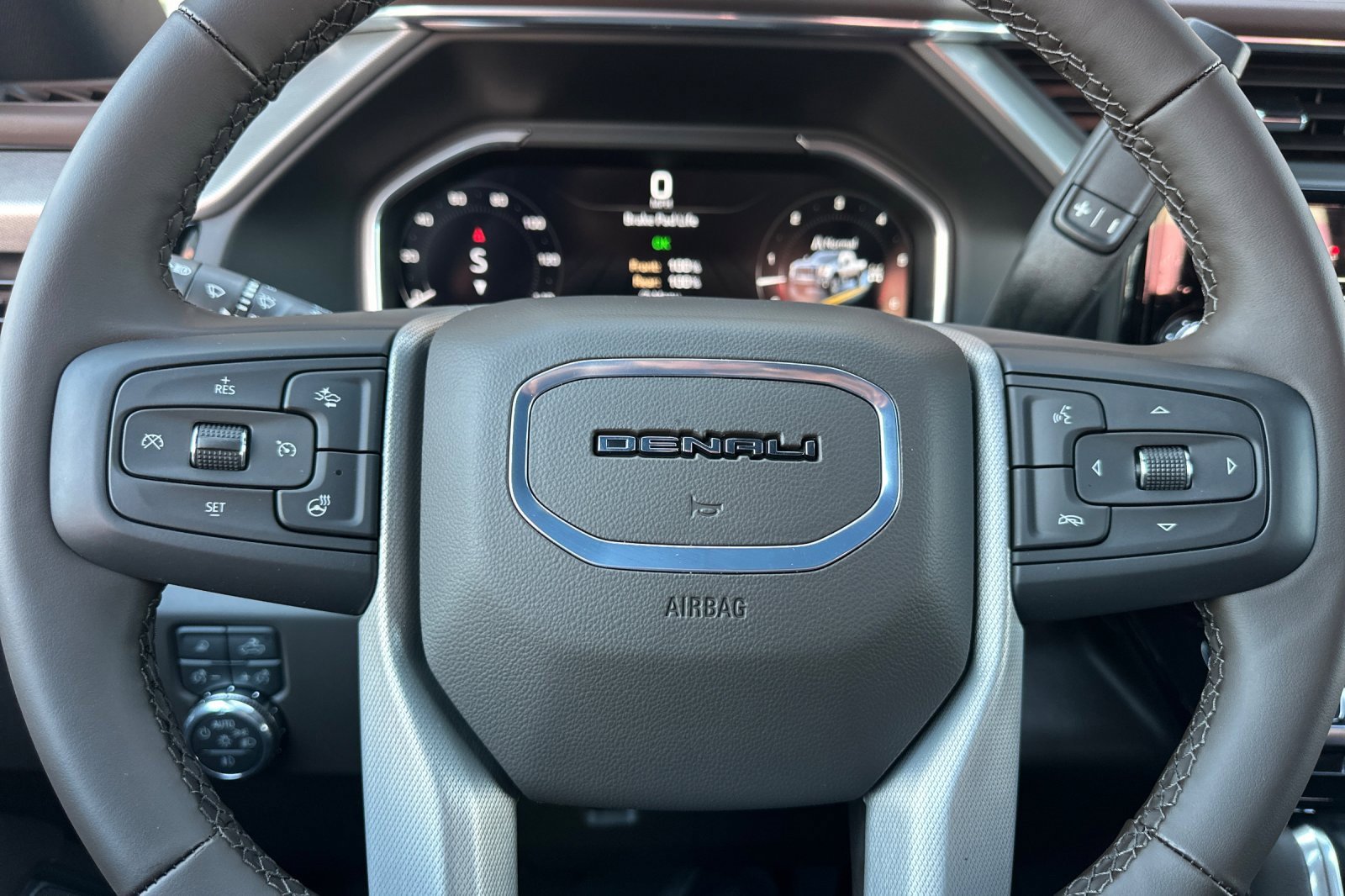 New 2026 GMC Sierra 2500 Denali w/ Denali Reserve Package image 21