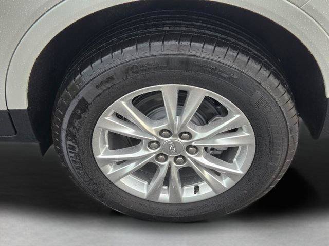 New 2026 Cadillac XT5 Luxury FWD image 12
