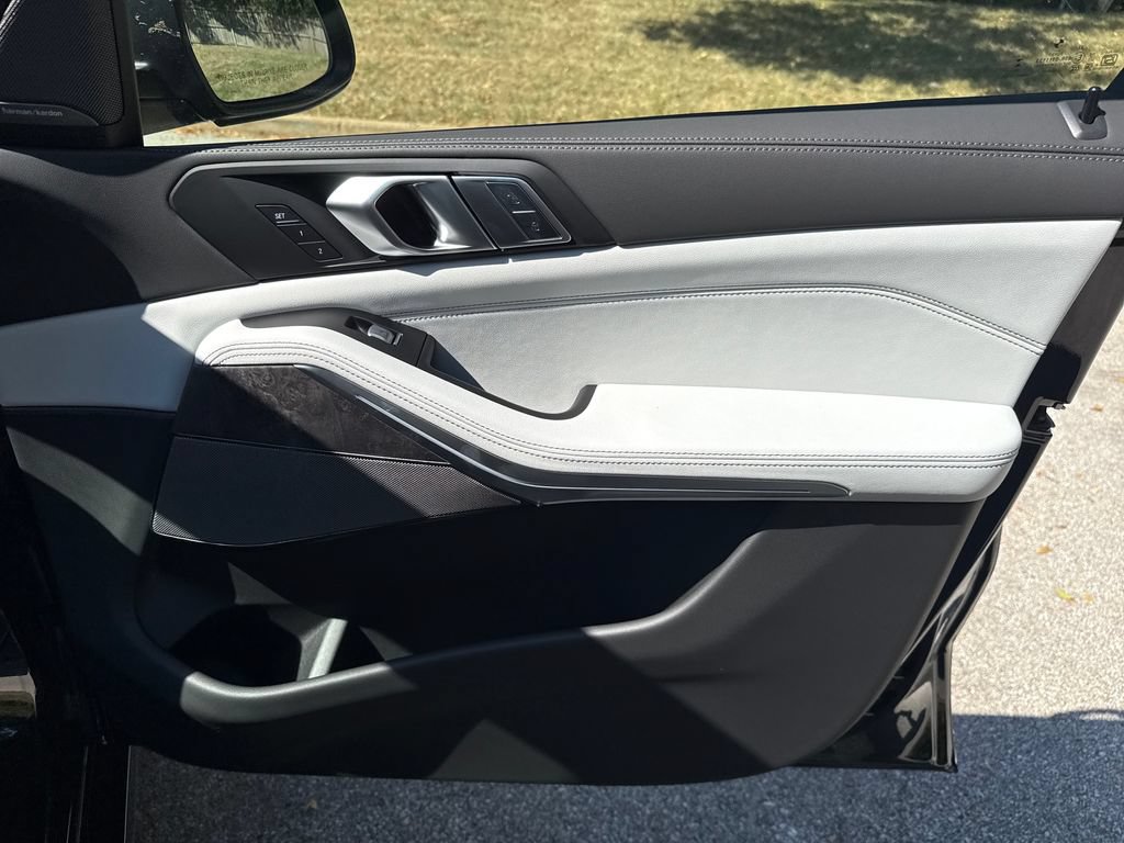 New 2027 BMW X7 xDrive40i AWD/4WD image 32