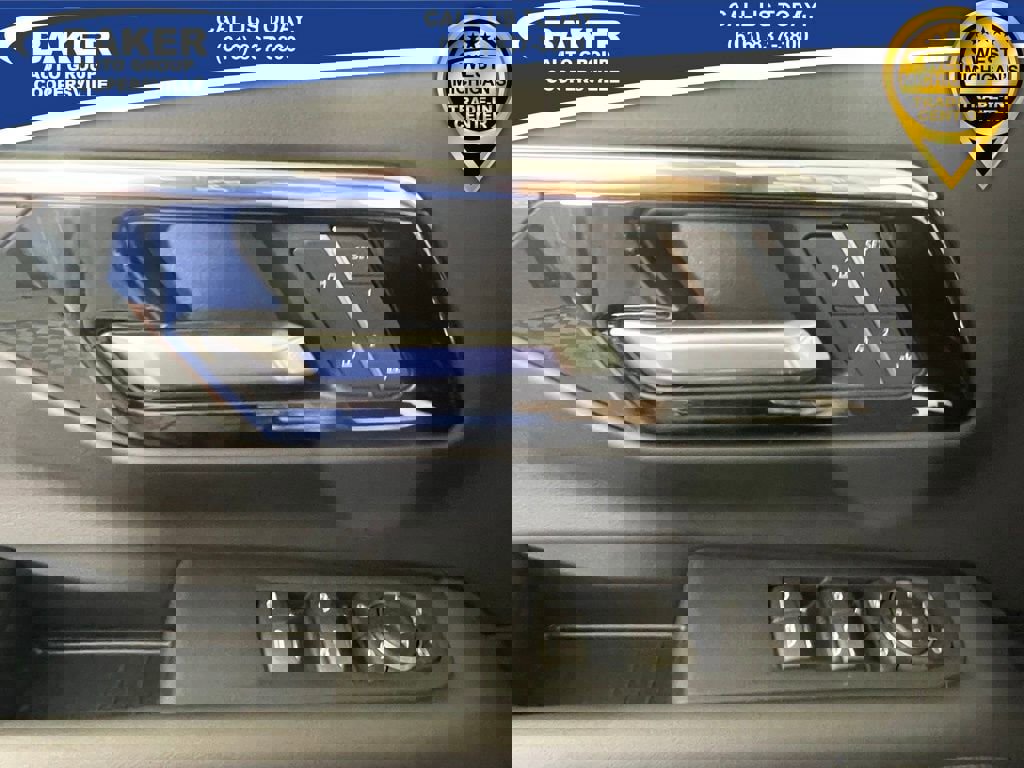 New 2025 Chevrolet Suburban Premier image 18