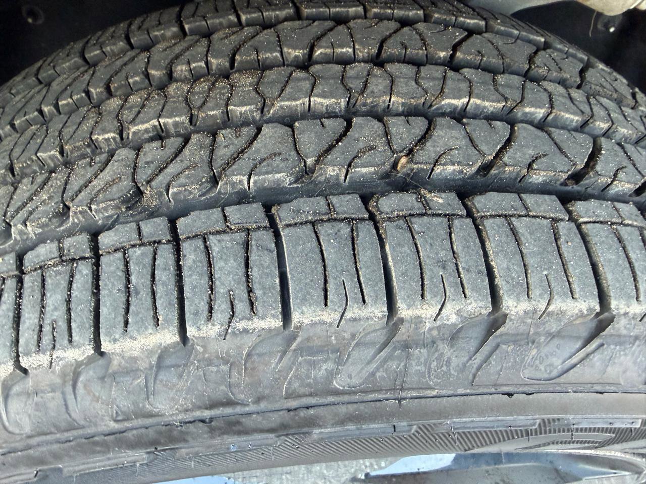 Used 2023 Jeep Grand Cherokee Altitude AWD/4WD image 10