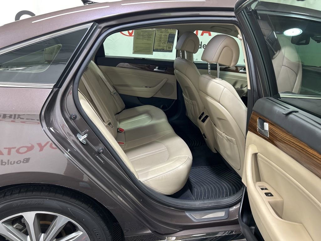 Used 2016 Hyundai Sonata Limited w/ Option Group 04 image 16