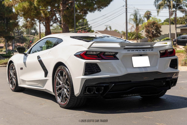 Used 2023 Chevrolet Corvette Stingray Premium Cpe w/ Z51 Performance Package image 16