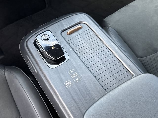 Certified 2024 Nissan Ariya FWD image 17