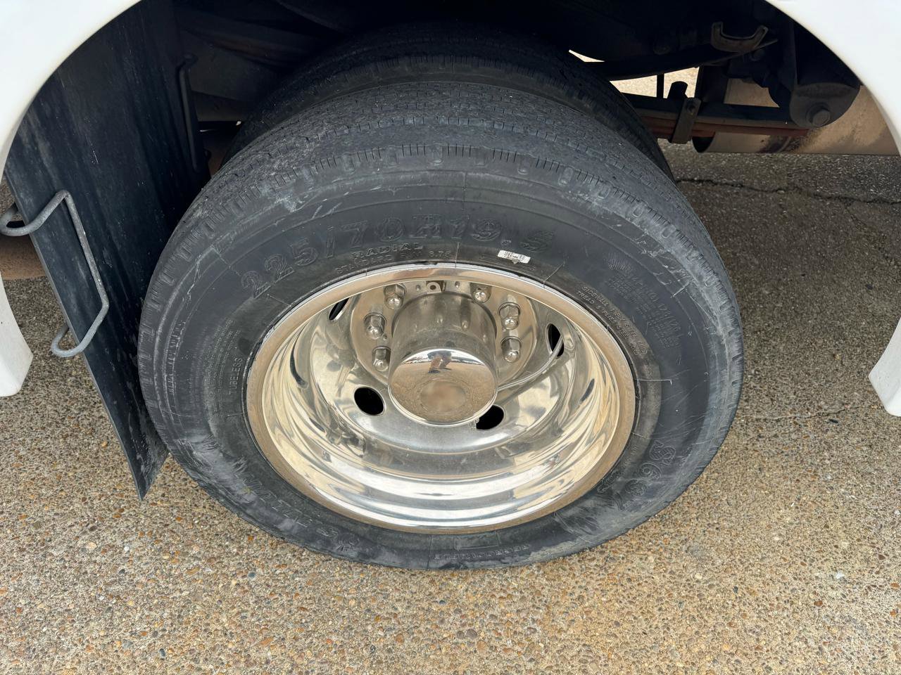 Used 2012 Ford F550 2WD Regular Cab Super Duty w/ Payload Upgrade Pkg image 33