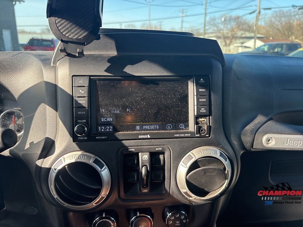 Used 2018 Jeep Wrangler Unlimited Sahara image 18