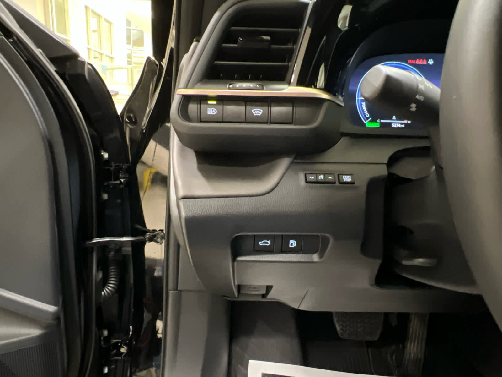 Used 2026 Toyota Crown Nightshade image 24