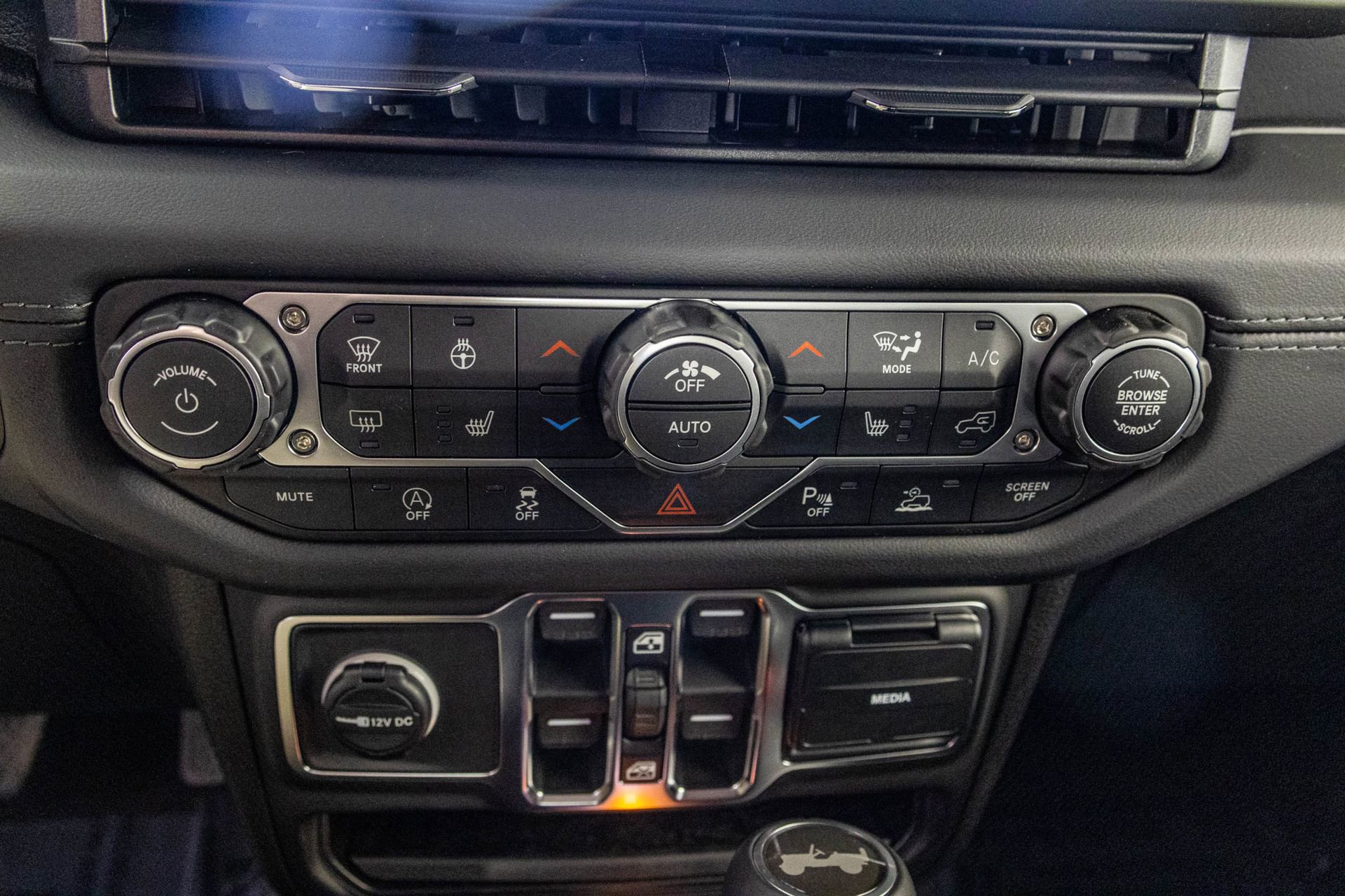 New 2026 Jeep Wrangler Sahara image 27