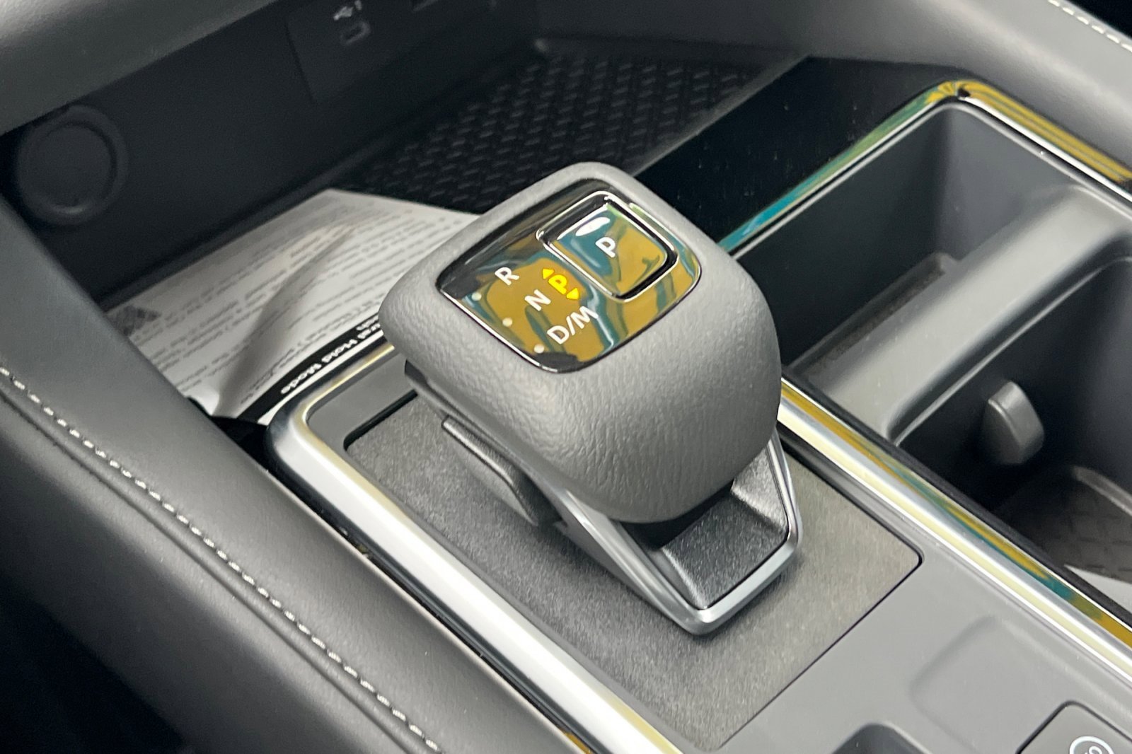 New 2025 Nissan Pathfinder SV image 25