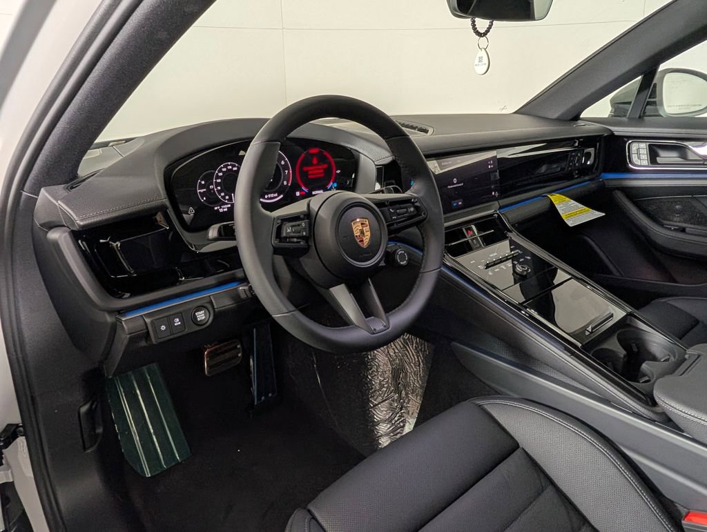 New 2026 Porsche Panamera RWD image 4
