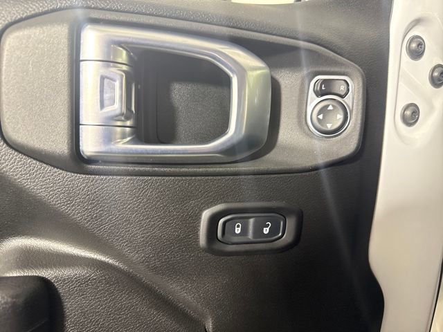 Used 2021 Jeep Gladiator Sport image 23