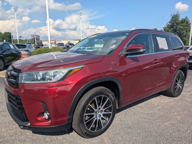 Used 2018 Toyota Highlander SE FWD image 9