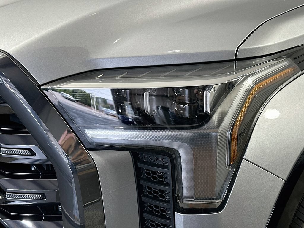 New 2026 Toyota Tundra Platinum AWD/4WD image 3