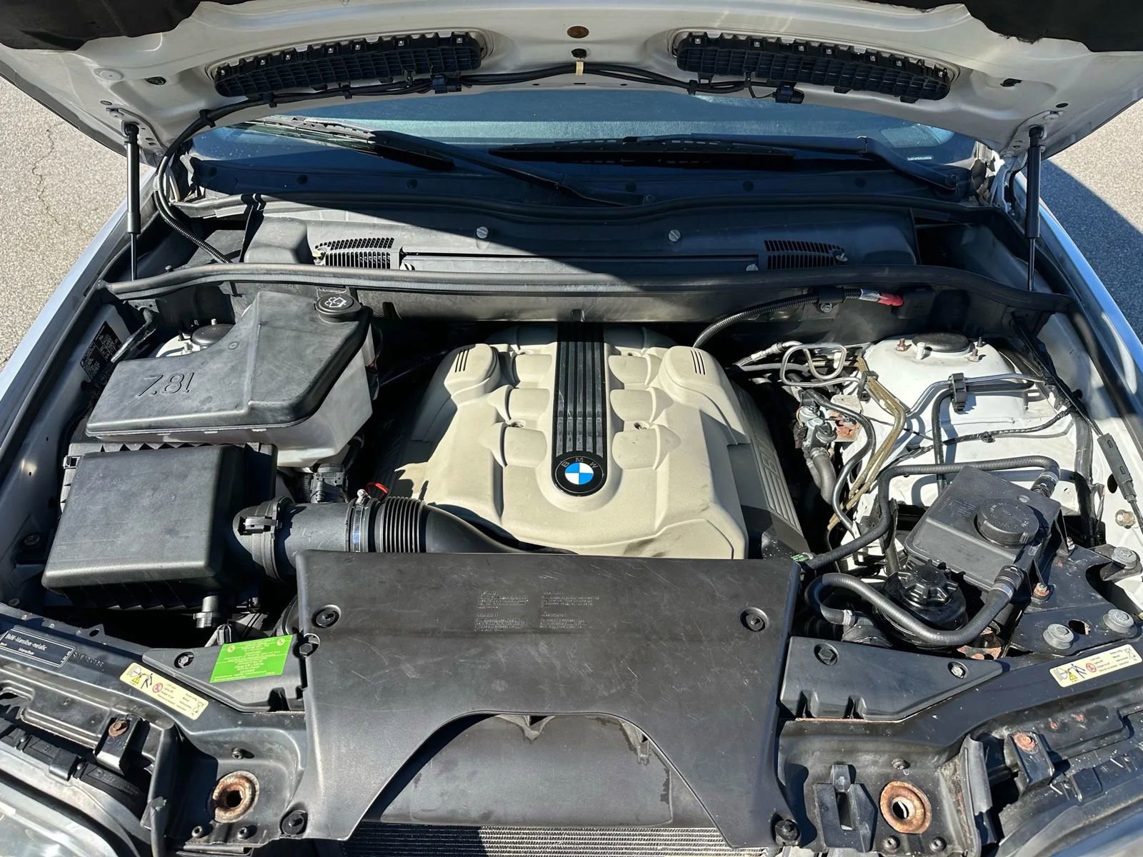 Used 2005 BMW X5 4.8is image 40