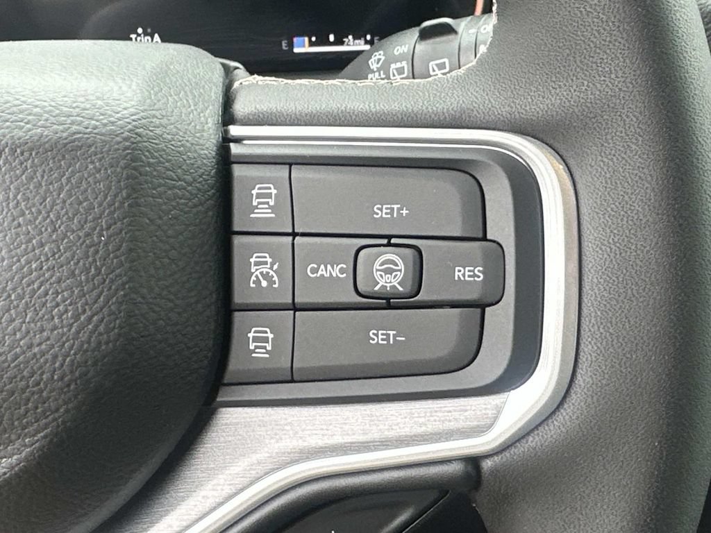 New 2026 Jeep Grand Wagoneer 4WD image 25