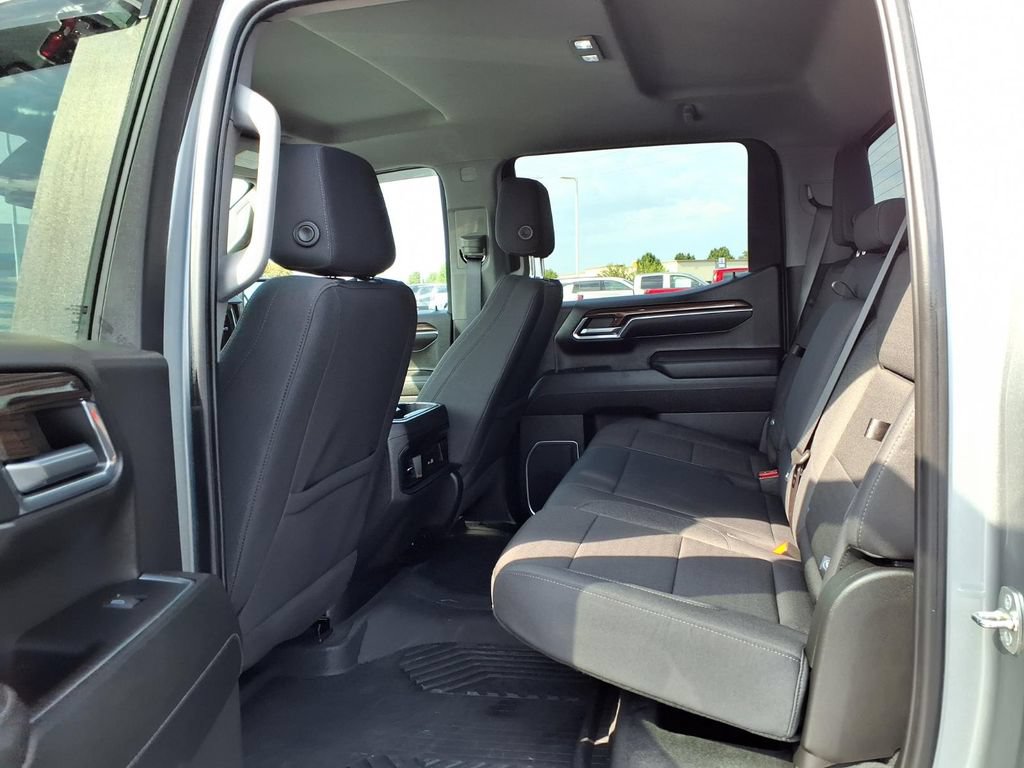 Used 2023 Chevrolet Silverado 1500 LT Trail Boss w/ Convenience Package II AWD/4WD image 23