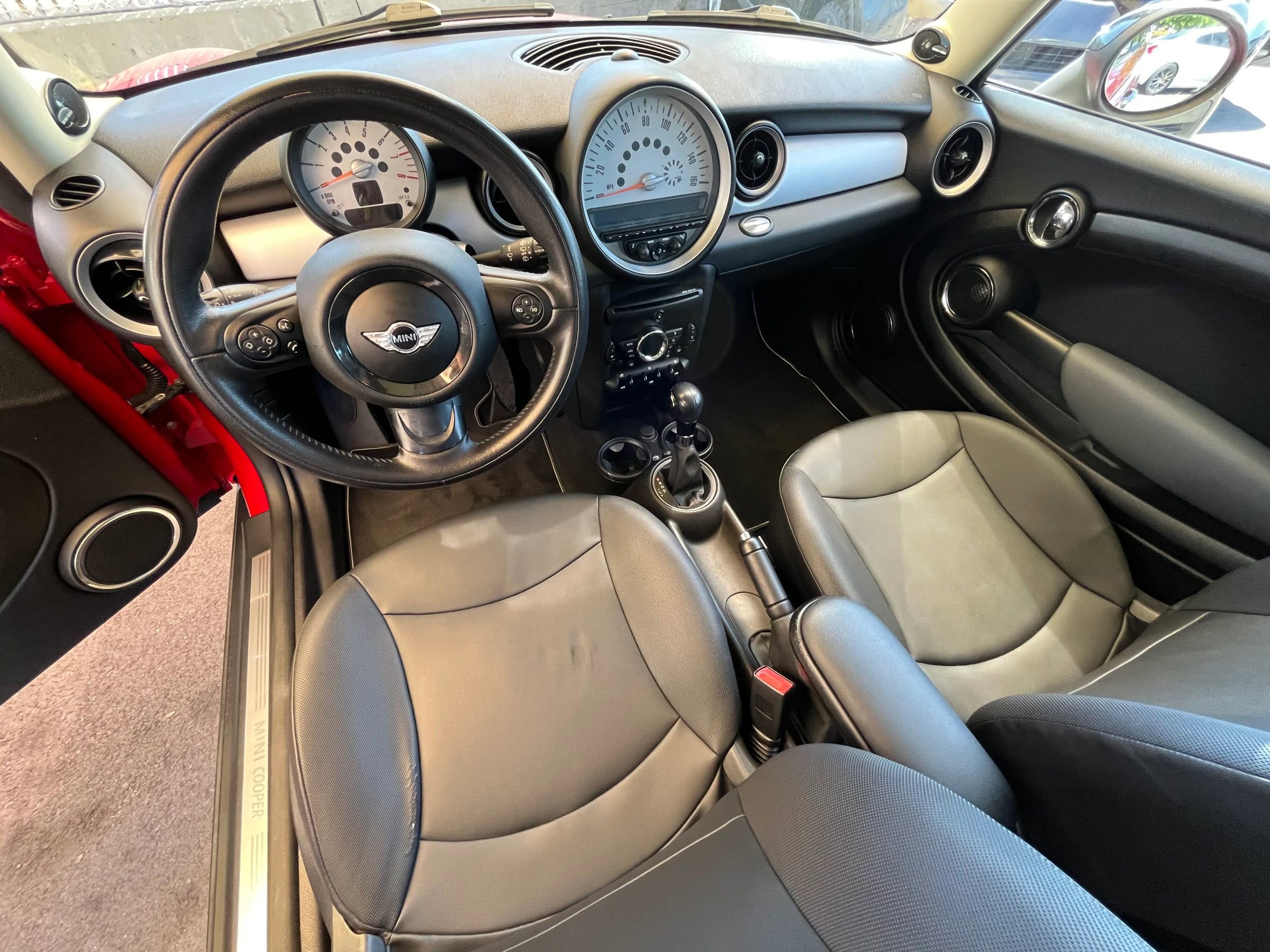 Used 2011 MINI Cooper Clubman image 17