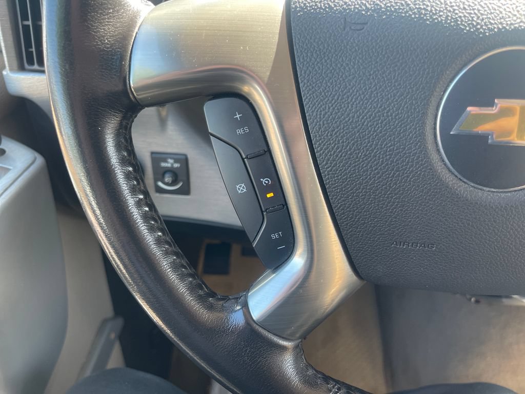 Used 2014 Chevrolet Express 1500 AWD image 16