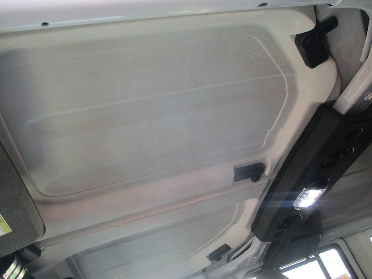 Used 2018 Jeep Wrangler Unlimited Sport S image 9